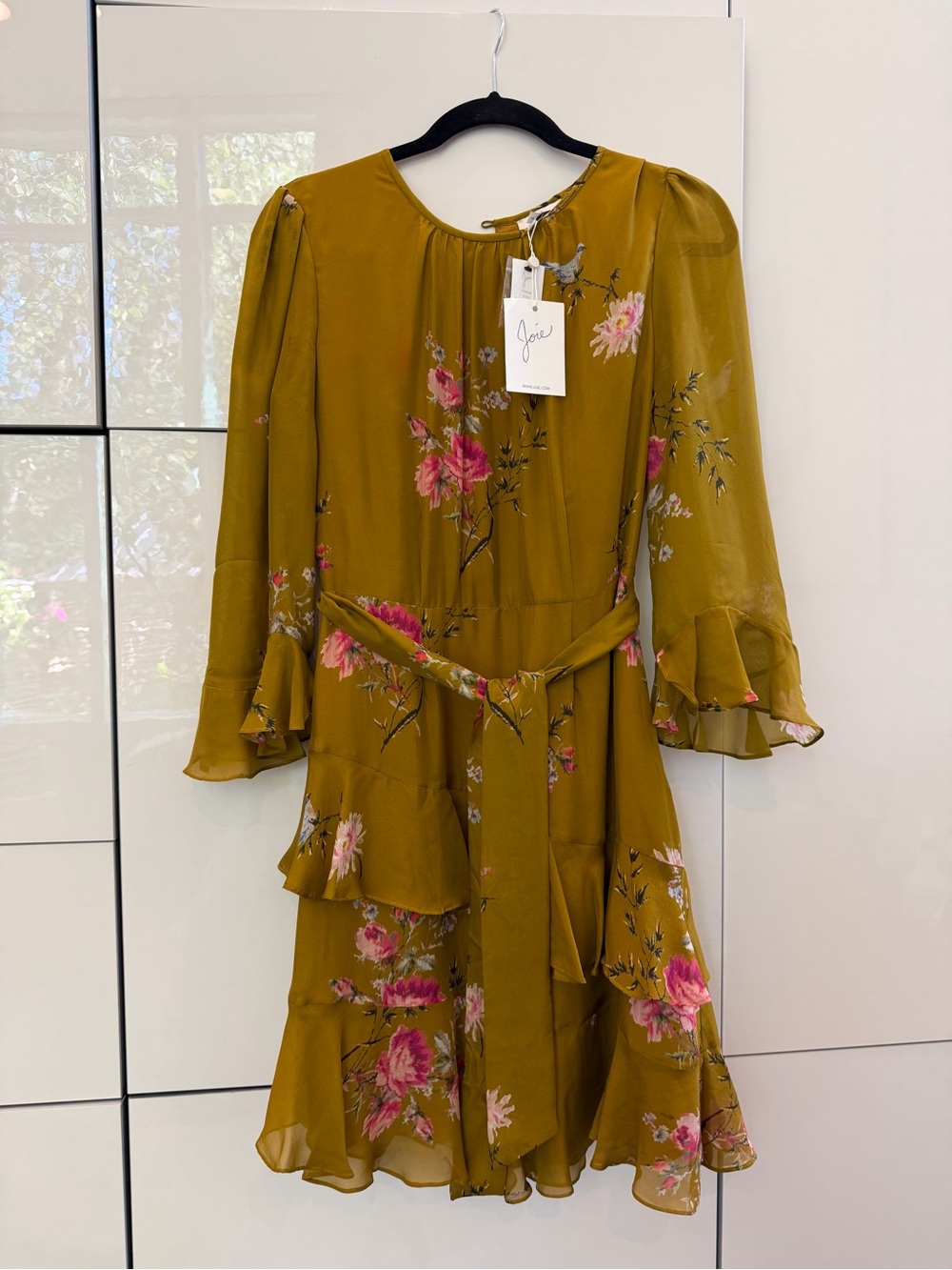 Joie silk dress Chartreuse size 6